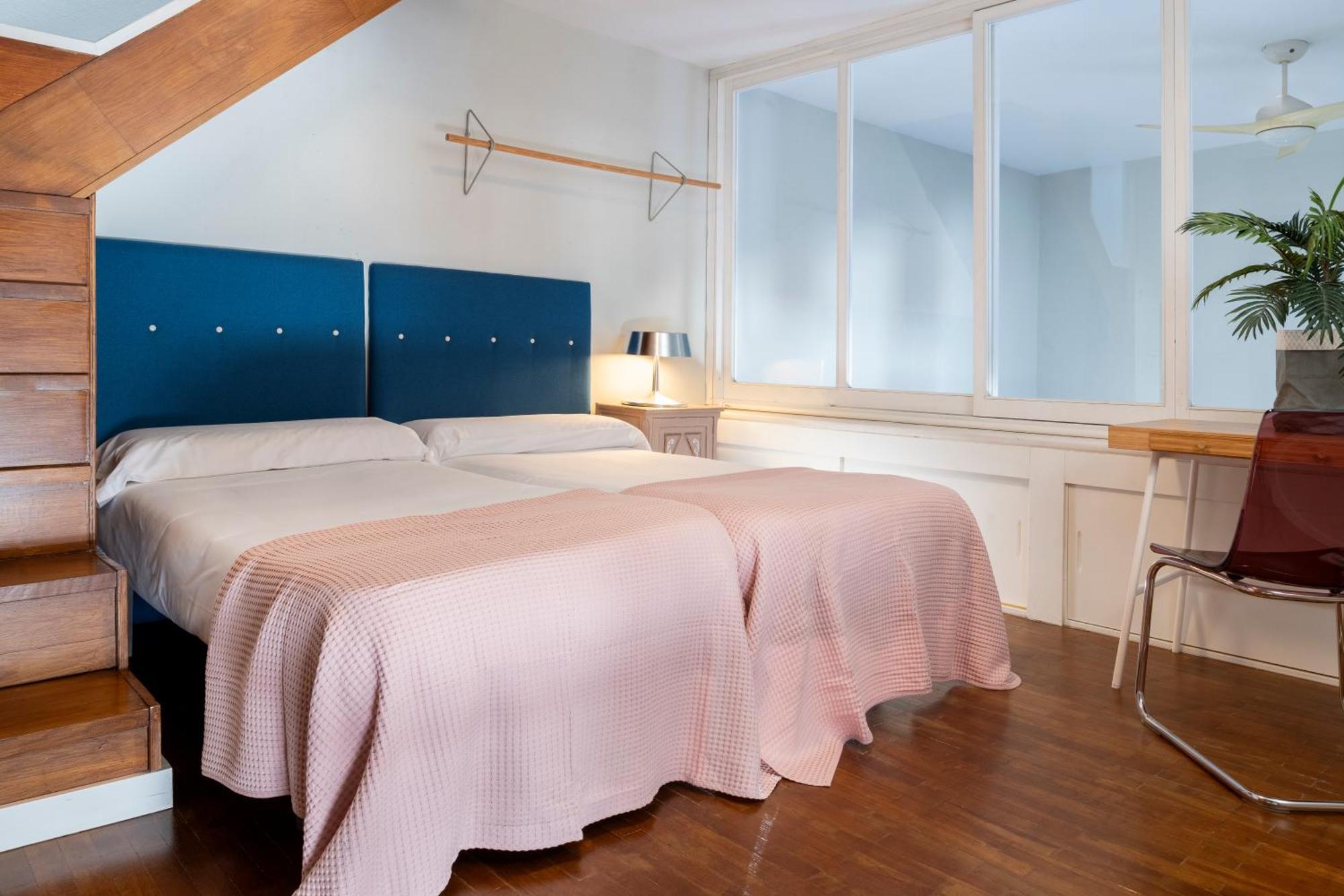 Apartamento Misterhost Conde De Torrejon Sevilla Exterior foto